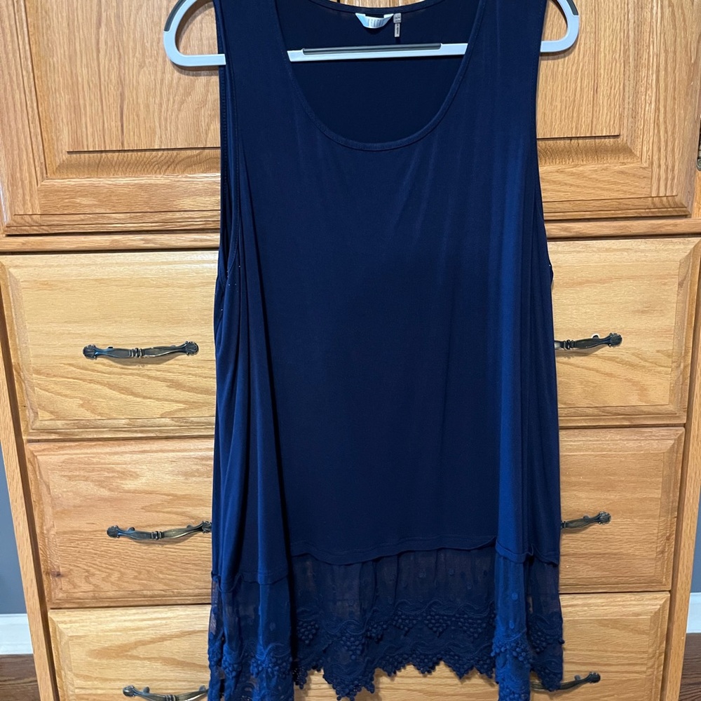 Blue Sleeveless Tank Top with Scalloped Hem